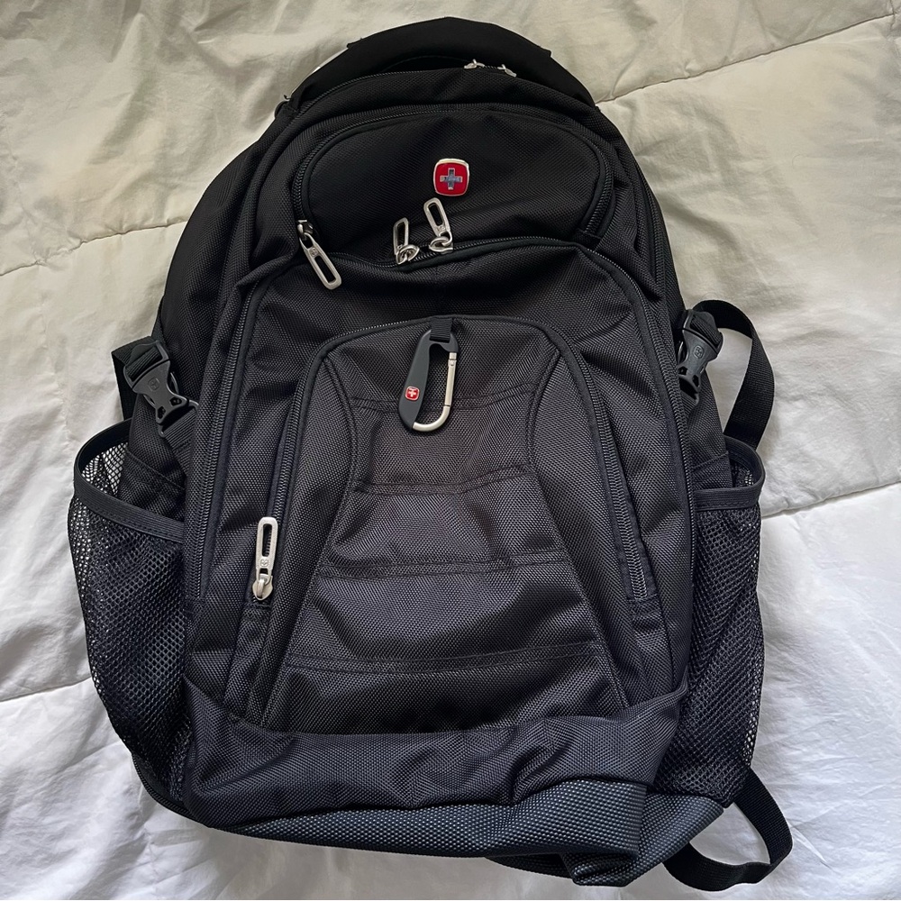Black Swiss Gear Backpack